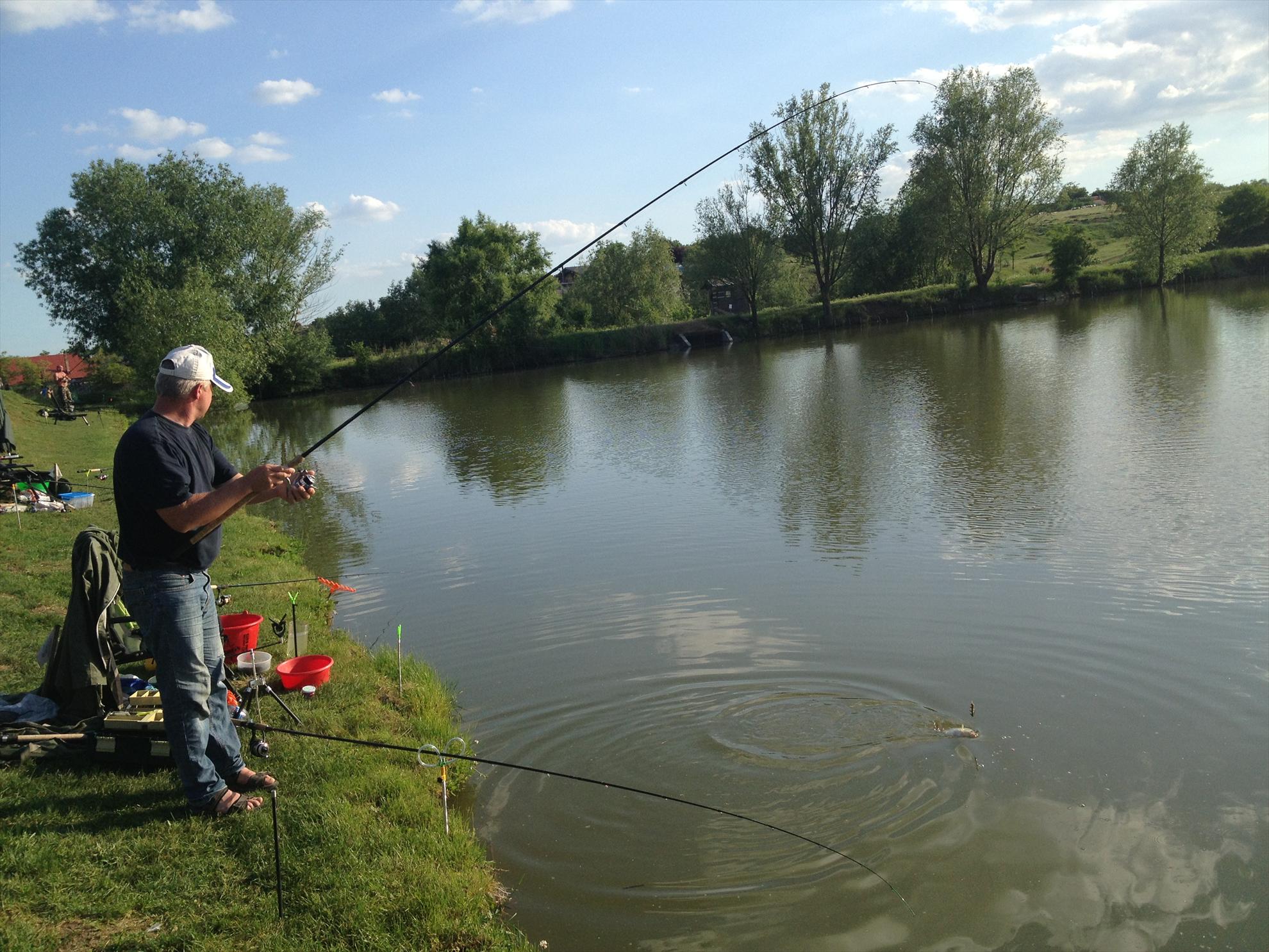 La balta Cornesti cu prieteni. - img0889.jpg